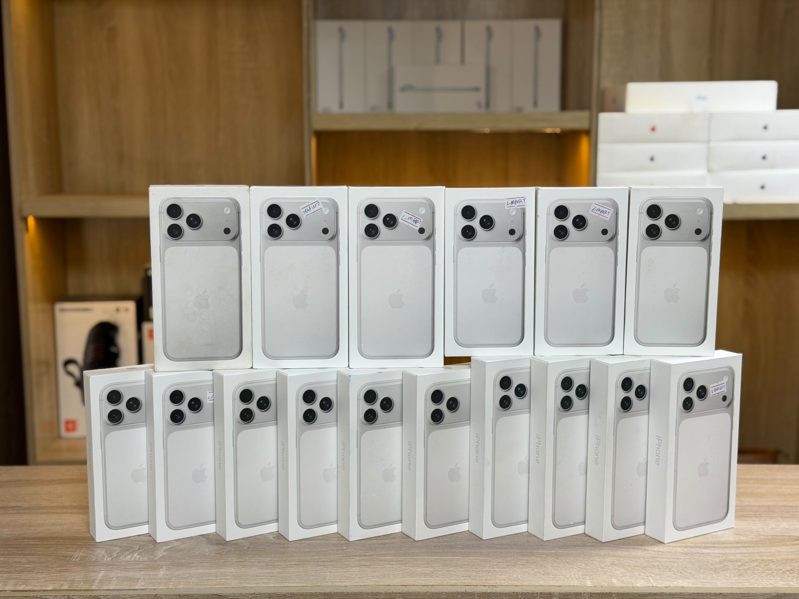 Iphone 17 all available image 1